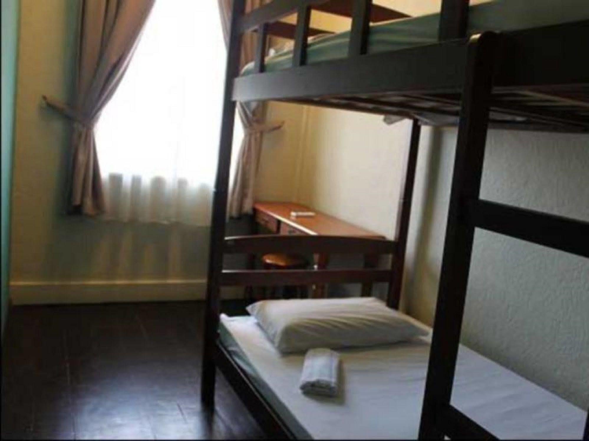 Borneo Backpackers Hostel Κότα Κιναμπαλού Εξωτερικό φωτογραφία