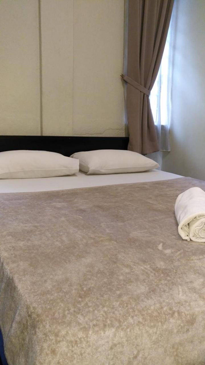 Borneo Backpackers Hostel Κότα Κιναμπαλού Εξωτερικό φωτογραφία